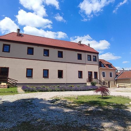 Appartamento Zamecek Cerov Jičín Esterno foto